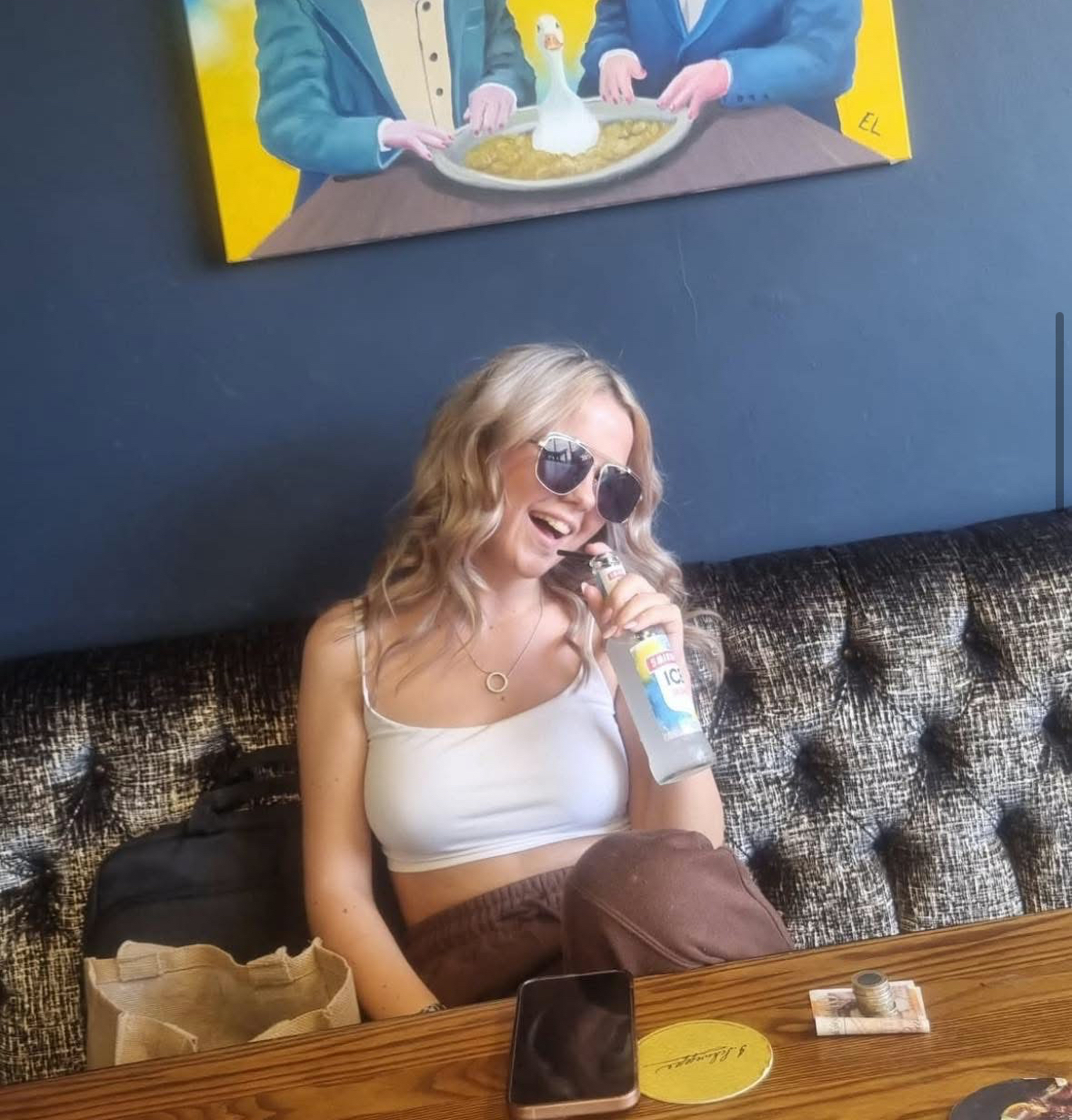 Café bar in